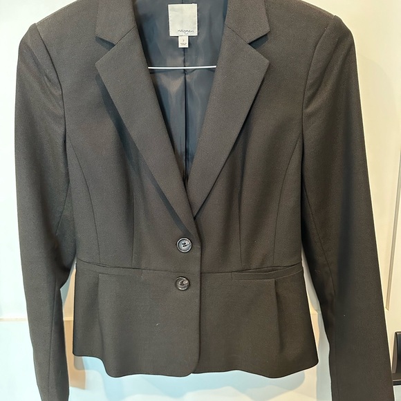 Halogen 2 piece skirt suit, size 2 Brown - Picture 2 of 13